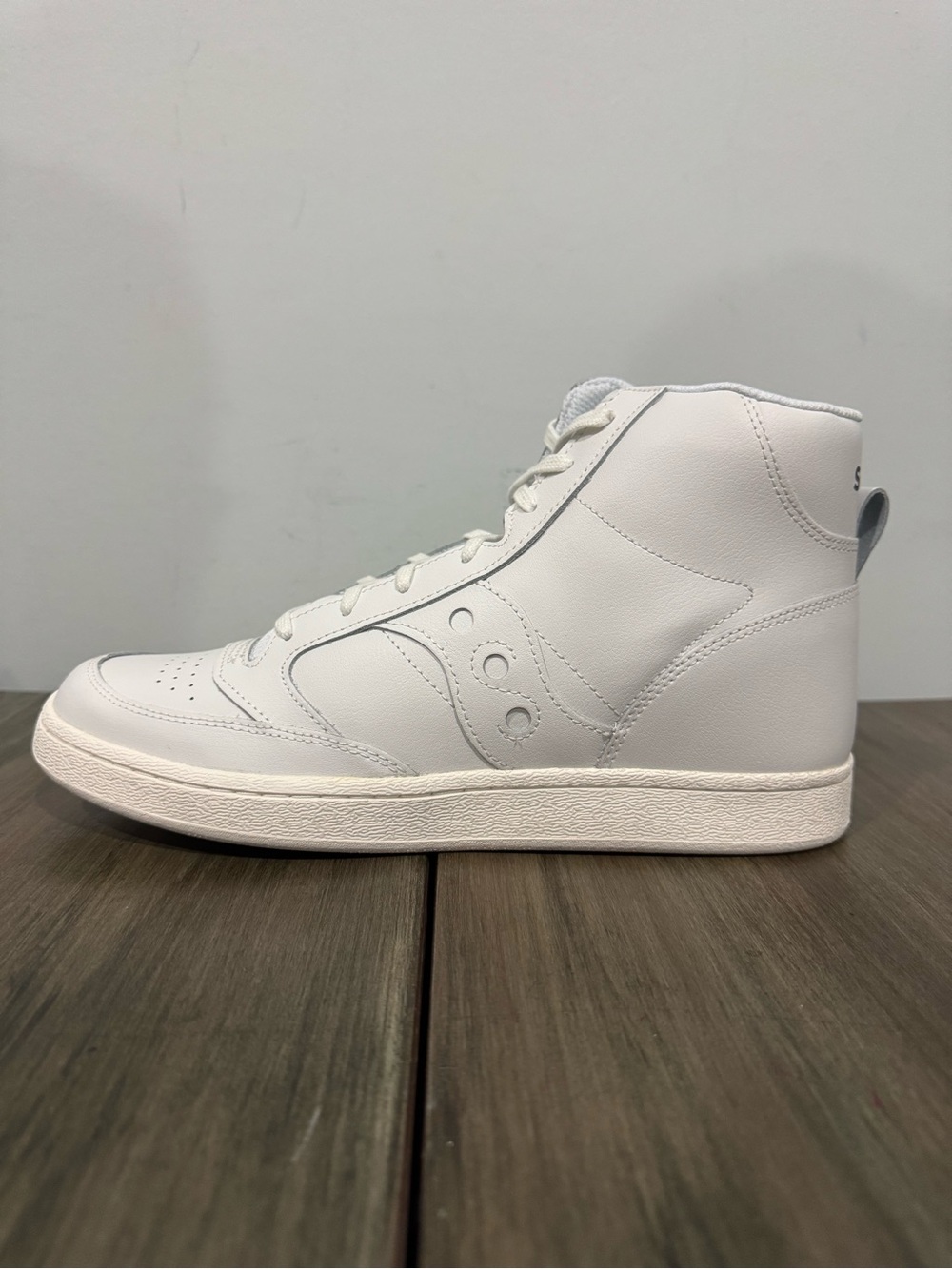SAUCONY JAZZ COURT HIGH TRIPLE WHITE SHOES